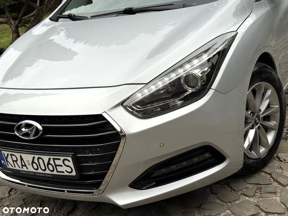 Hyundai i40 Kombi blue 1.7 CRDi DCT Premium - 12