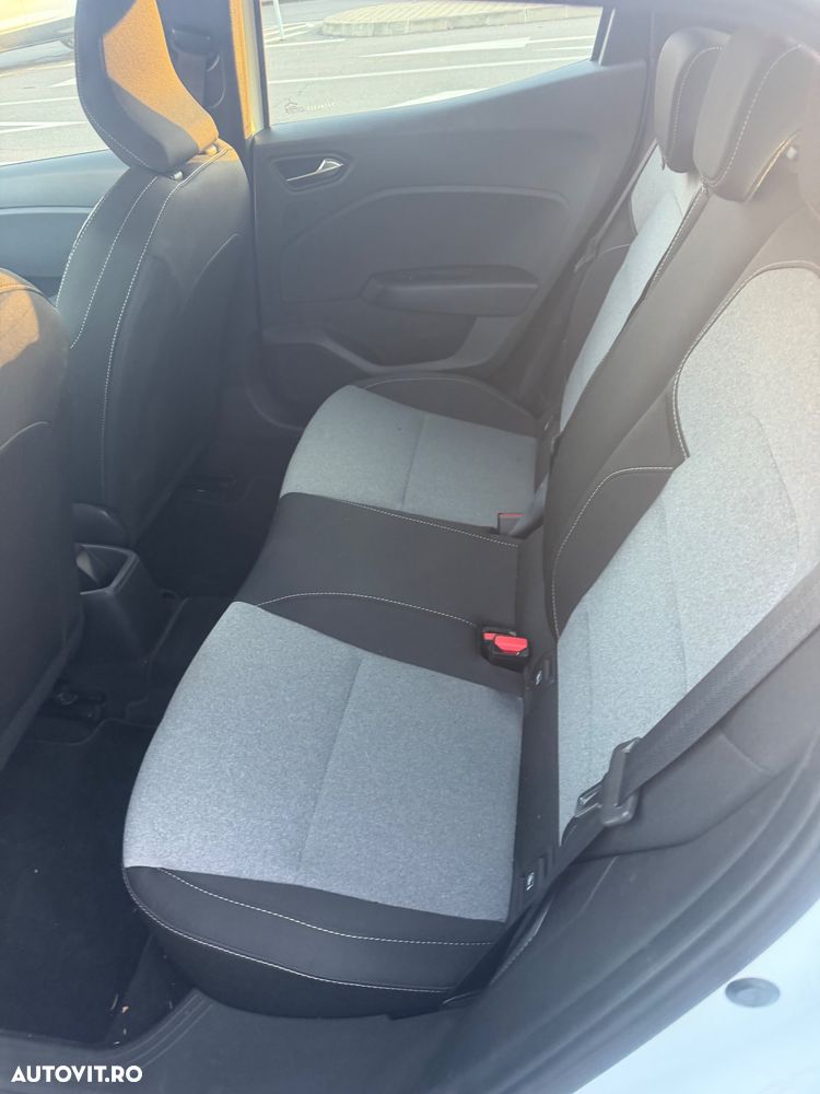 Renault Clio - 5