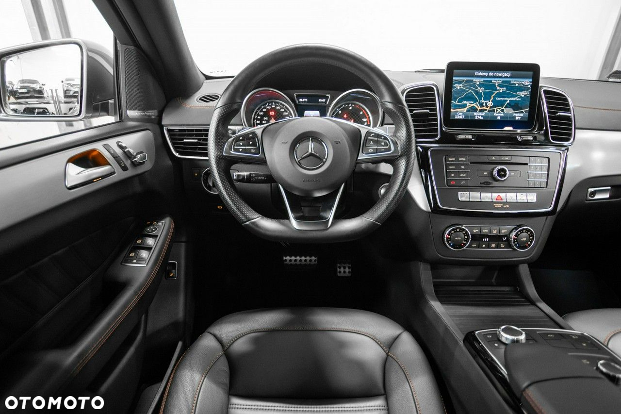 Mercedes-Benz GLE - 27
