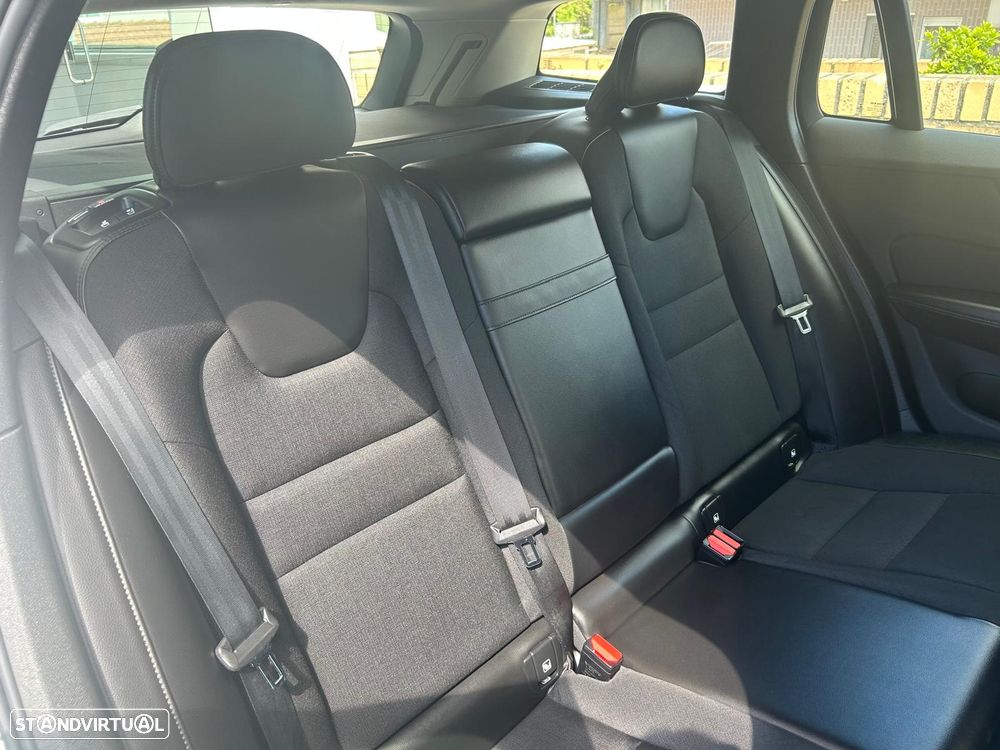 Volvo V60 2.0 T8 AWD TE Inscription - 8