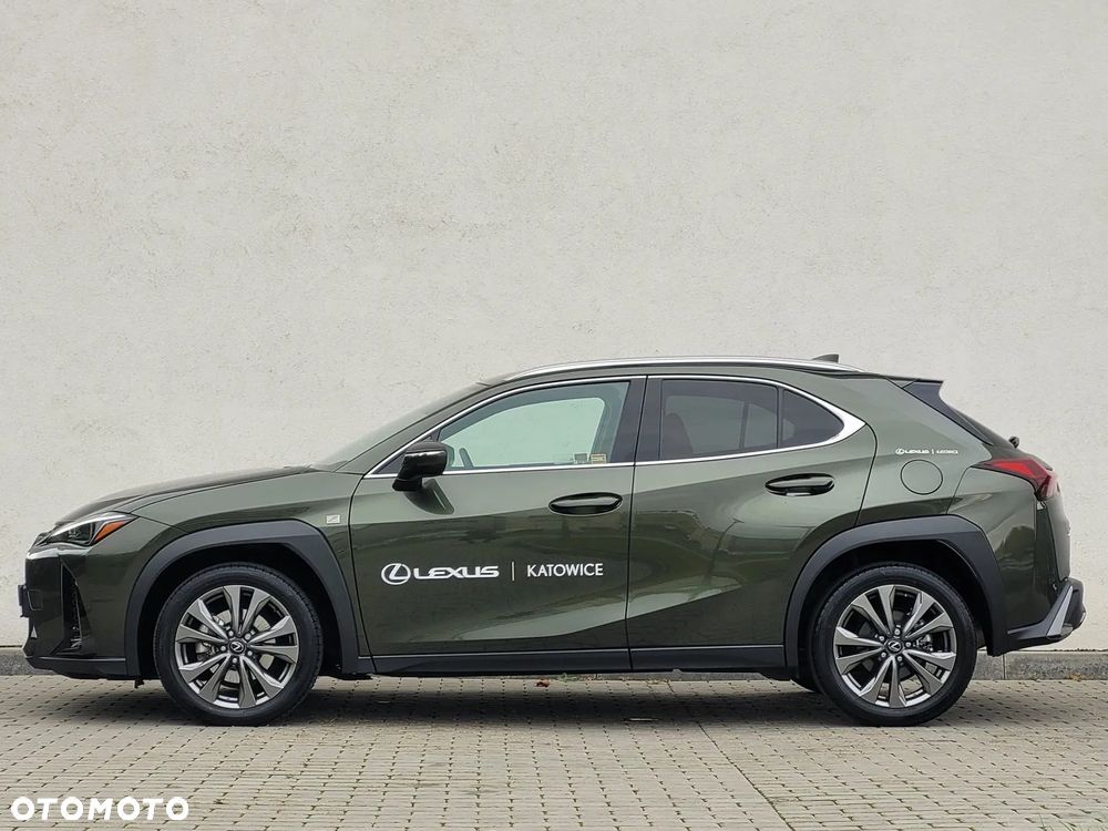 Lexus UX 300h F Sport Design - 8