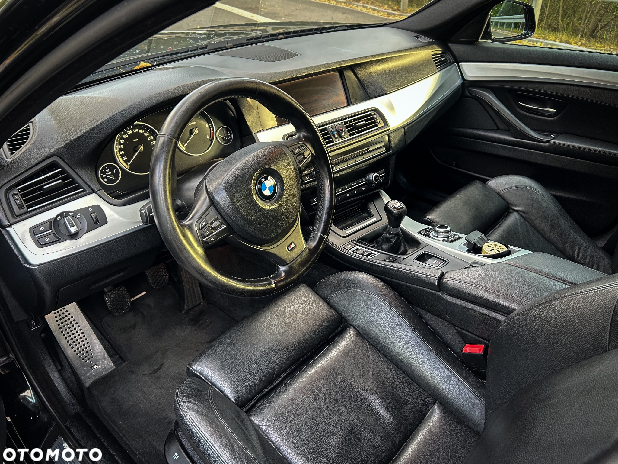 BMW Seria 5 520d Touring Luxury Line - 7