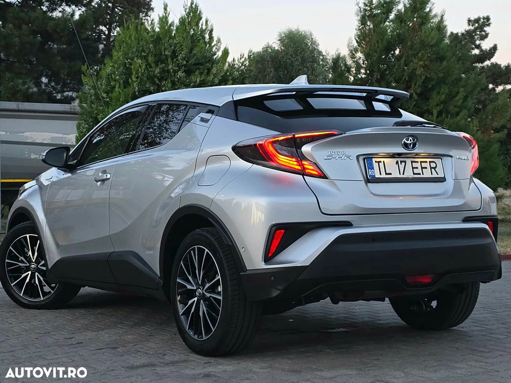 Toyota C-HR Lounge - 2