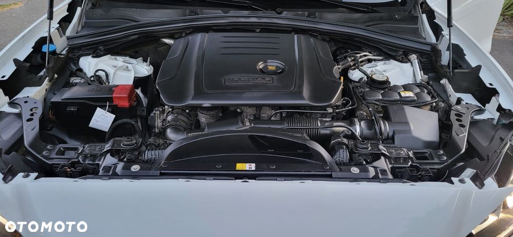 Jaguar F-Pace 2.0 i4D AWD Prestige - 15