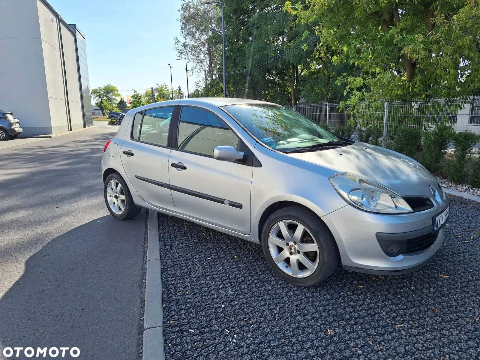 Renault Clio 1.6 16V Dynamique - 1