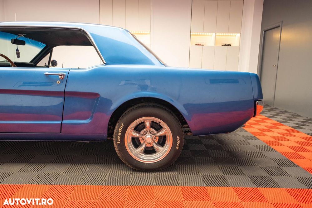 Ford Mustang - 5