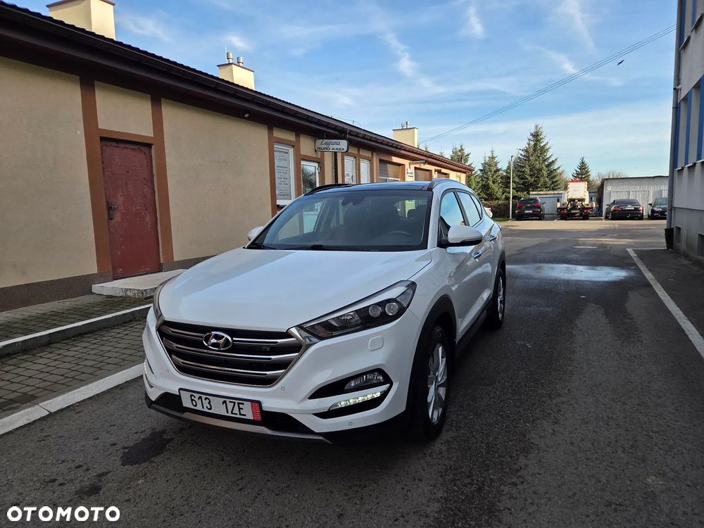 Hyundai Tucson 2.0 CRDI 4WD Automatik Premium - 2