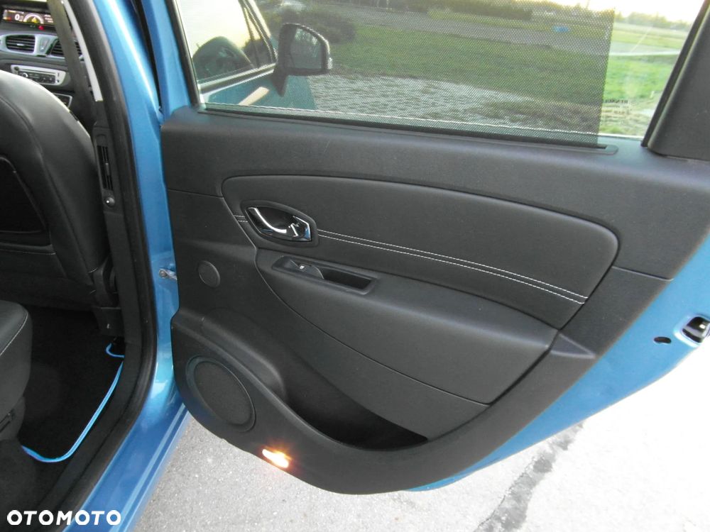 Renault Scenic 1.6 16V 110 LIMITED - 29