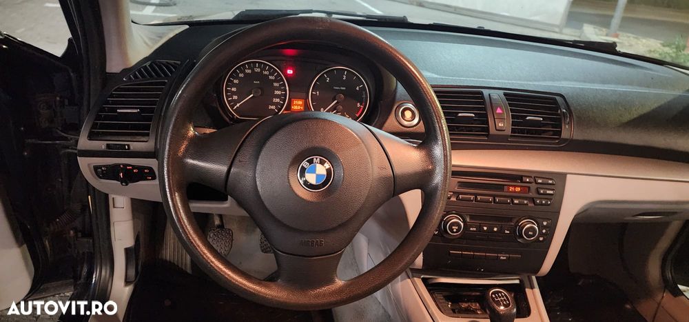 BMW Seria 1 118d - 8