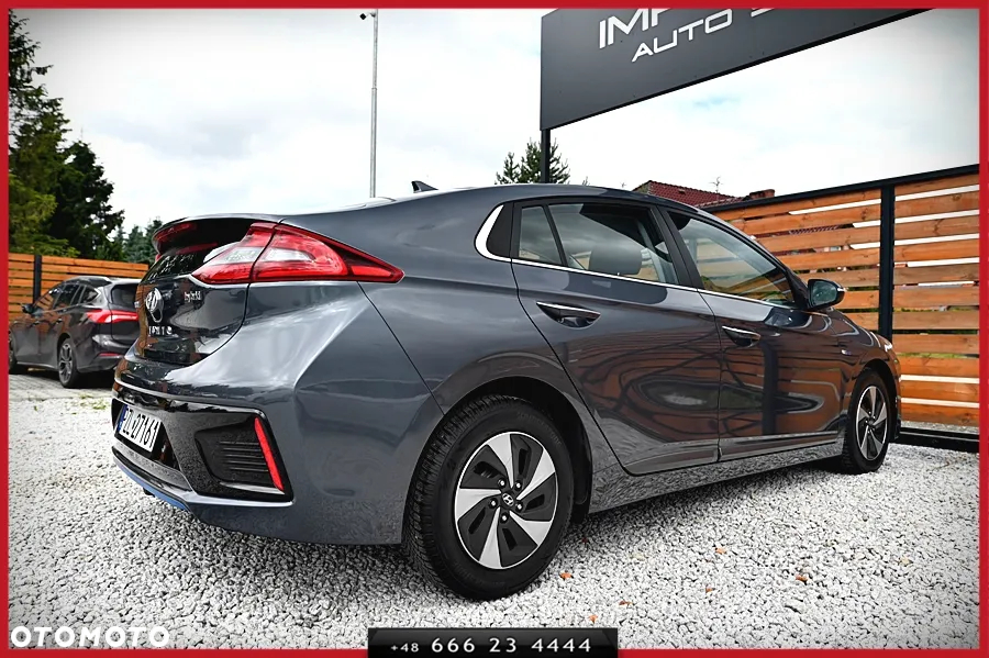 Hyundai IONIQ Hybrid 1.6 GDI Premium - 12