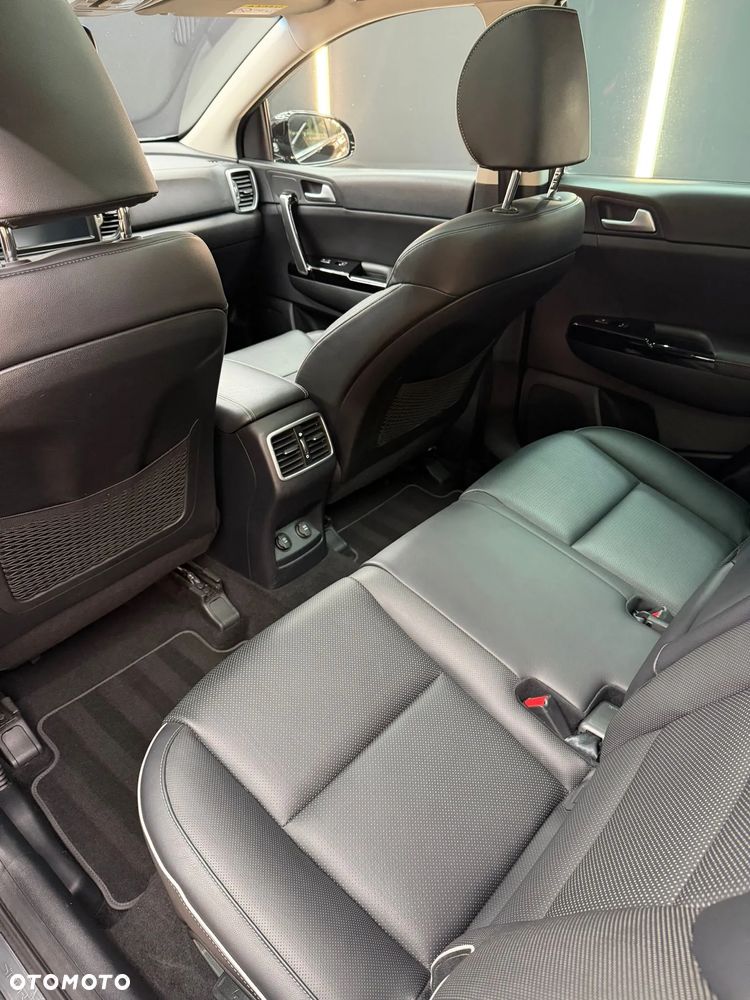 Kia Sportage 2.0 CRDI AWD VISION - 37