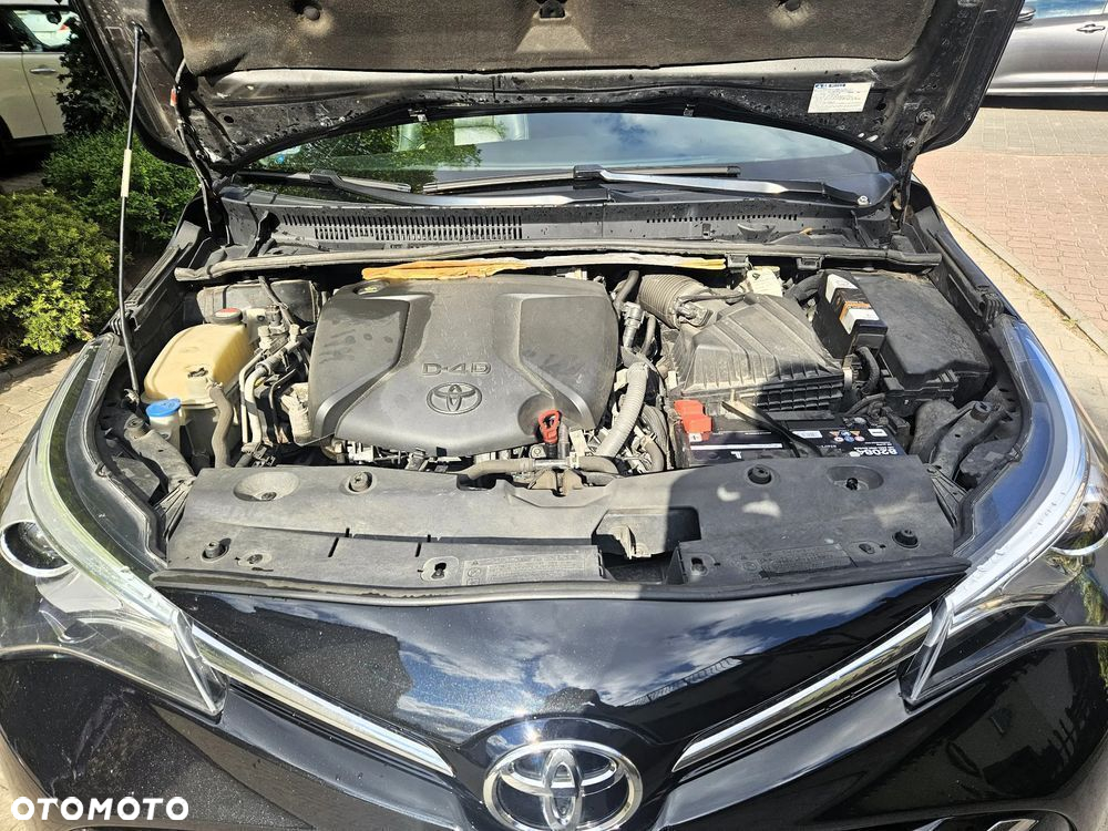 Toyota Avensis 2.0 D-4D Premium - 8
