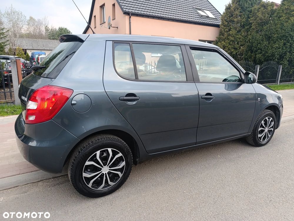 Skoda Fabia 1.2 HTP Active - 14