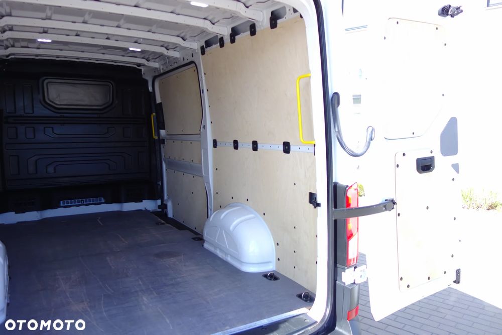 Volkswagen Crafter  Automat 2.0 TDI 140 KM L2H1 Klima Kamera - 10
