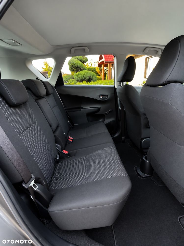 Toyota Verso S 1.33 Premium - 10