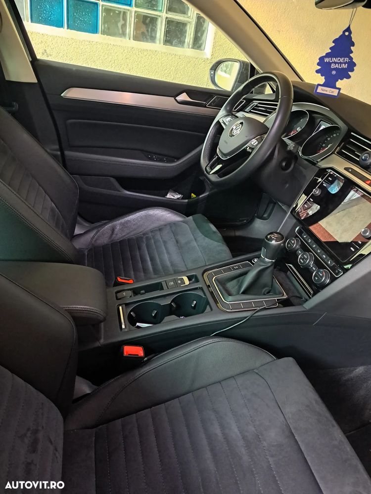 Volkswagen Passat 2.0 TDI SCR Highline - 3