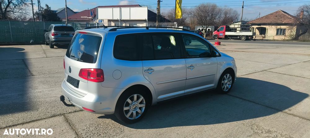 Volkswagen Touran 2.0 TDI DPF DSG Comfortline - 17
