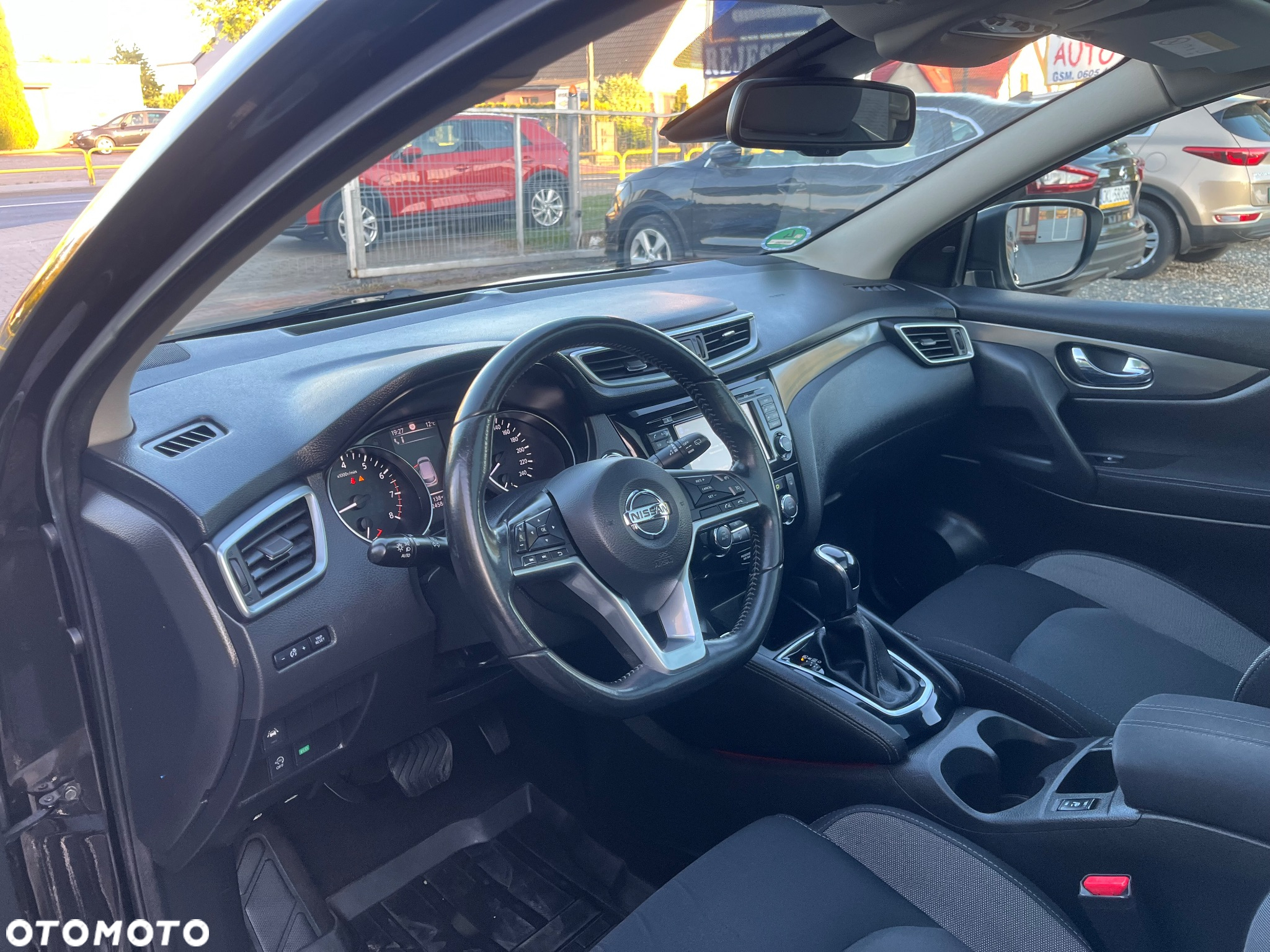 Nissan Qashqai 1.2 DIG-T Xtronic TEKNA+ - 10