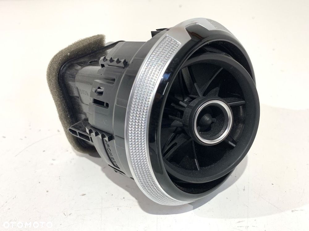 KRATKA NAWIEWU LEWY PRZÓD  AUDI A3 (8V1, 8VK) 2012 - 2020 2.0 TFSI 140 kW [190 KM] benzyna 2016 - - 2