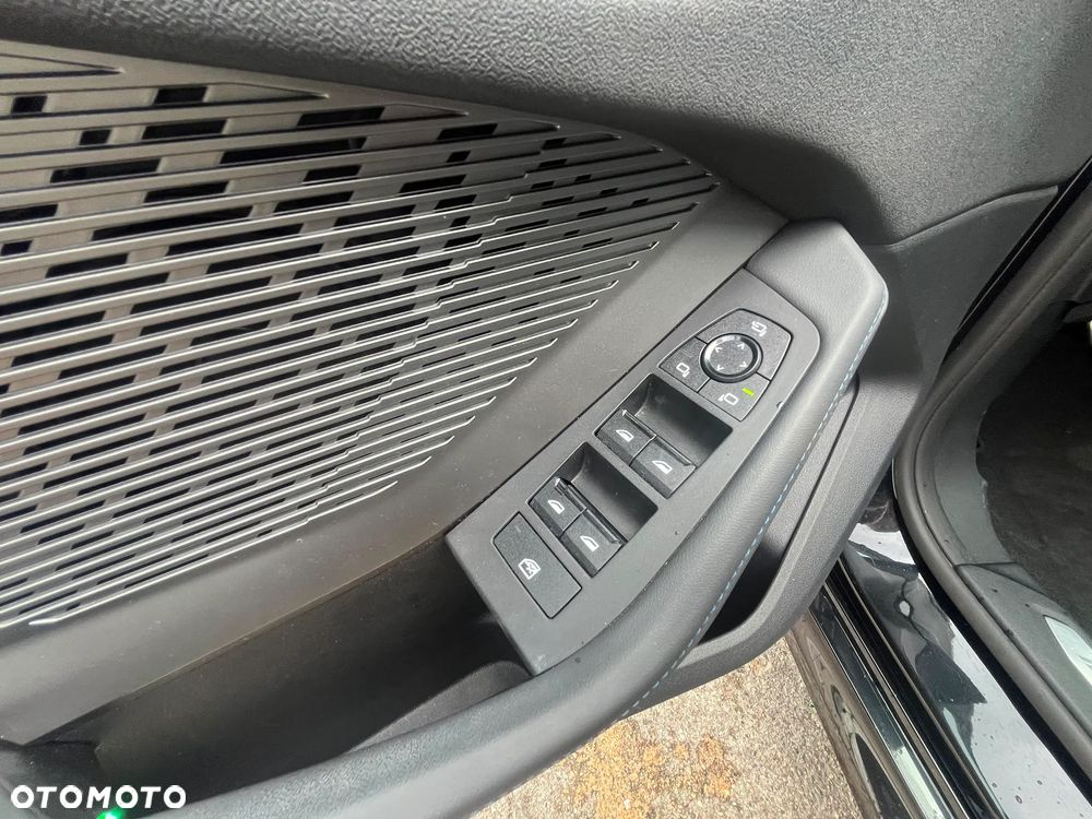 BMW Seria 1 118d Edition M Sport Shadow - 13