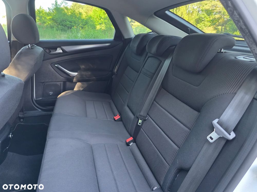 Ford Mondeo 1.6 Eco Boost Start-Stopp Titanium - 32