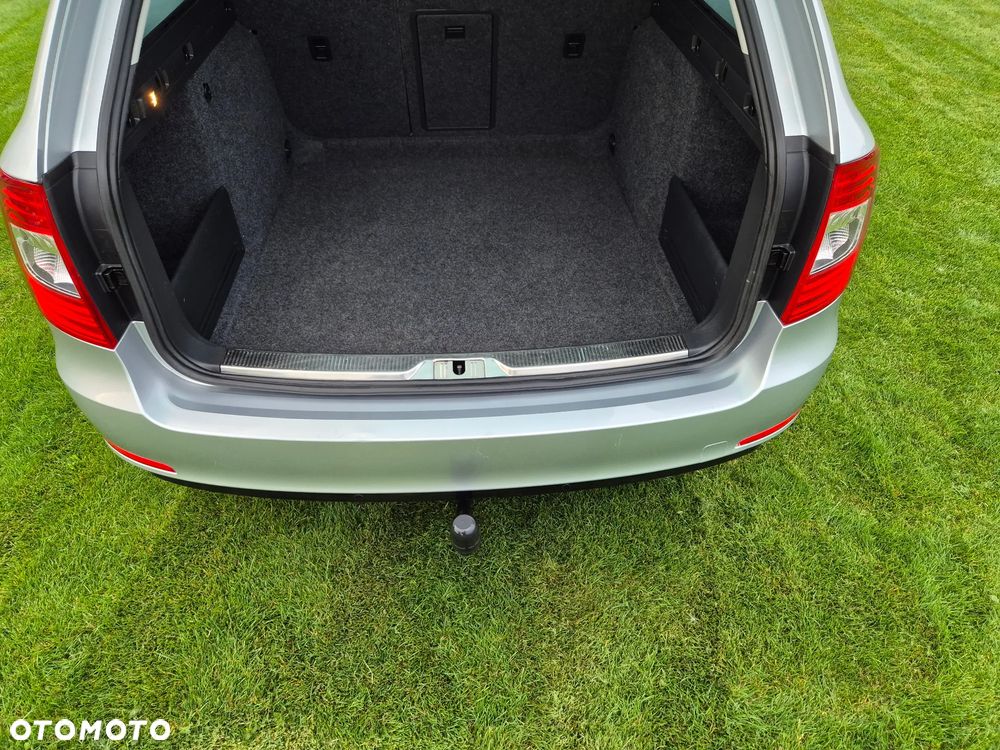 Skoda Superb 1.6 TDI Active Greenline - 13