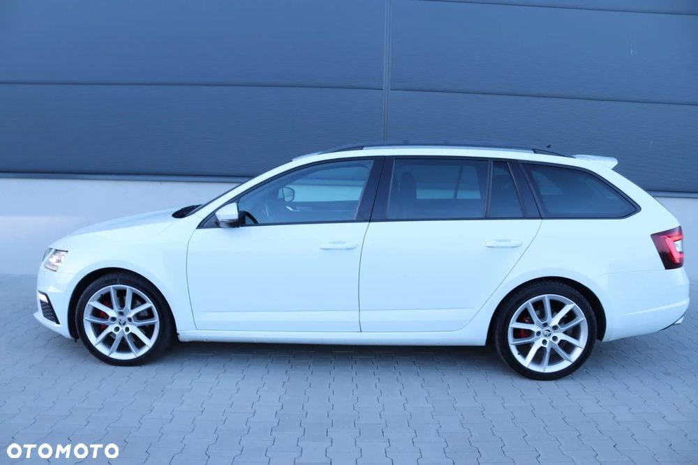 Skoda Octavia 2.0 TDI (Green tec) 4x4 DSG RS - 4