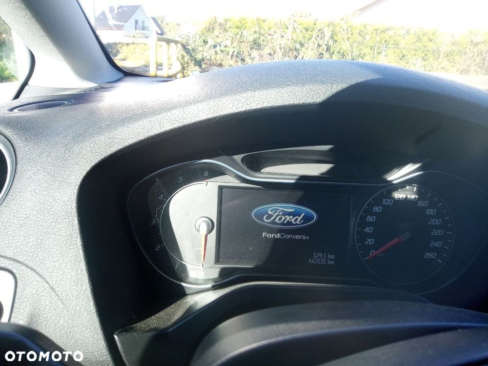 Ford S-Max - 9