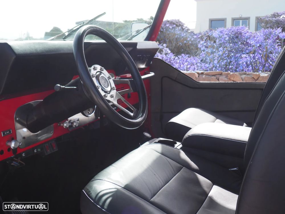Jeep Wrangler - 4
