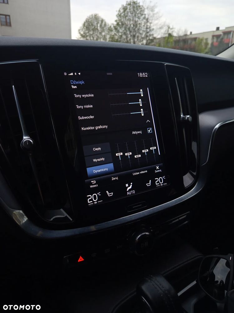 Volvo V60 T6 AWD Twin Engine Geartronic Momentum Pro - 23