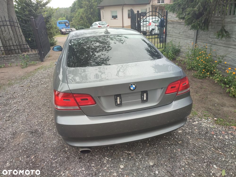 BMW Seria 3 320i Coupe Edition Exclusive - 14