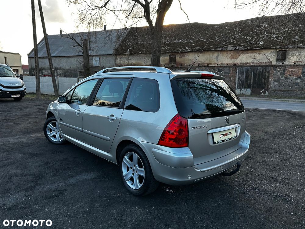 Peugeot 307 SW 140 OXYGO - 6