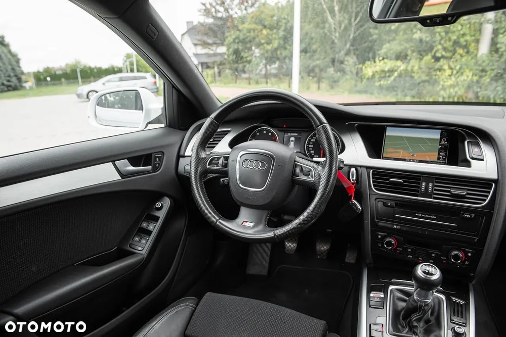 Audi A4 Avant 2.0 TFSI S line Sportpaket - 26