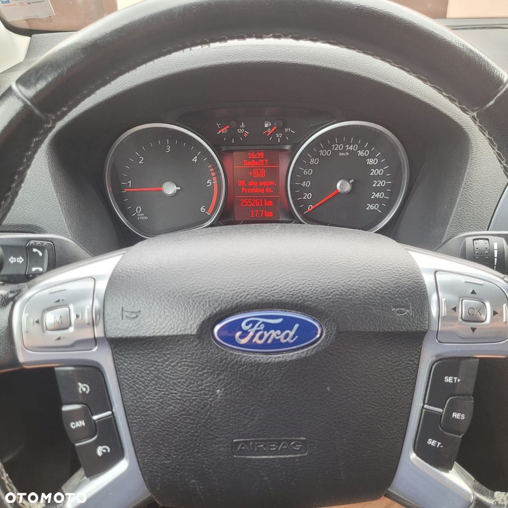 Ford Mondeo - 20