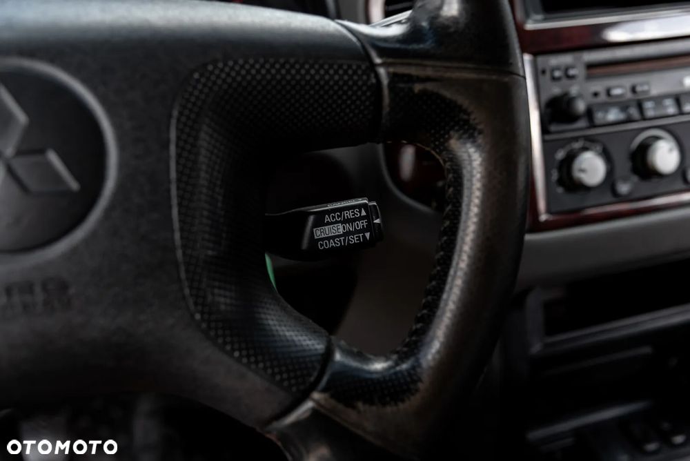 Mitsubishi Pajero 3.2 DI-D Liberty - 33