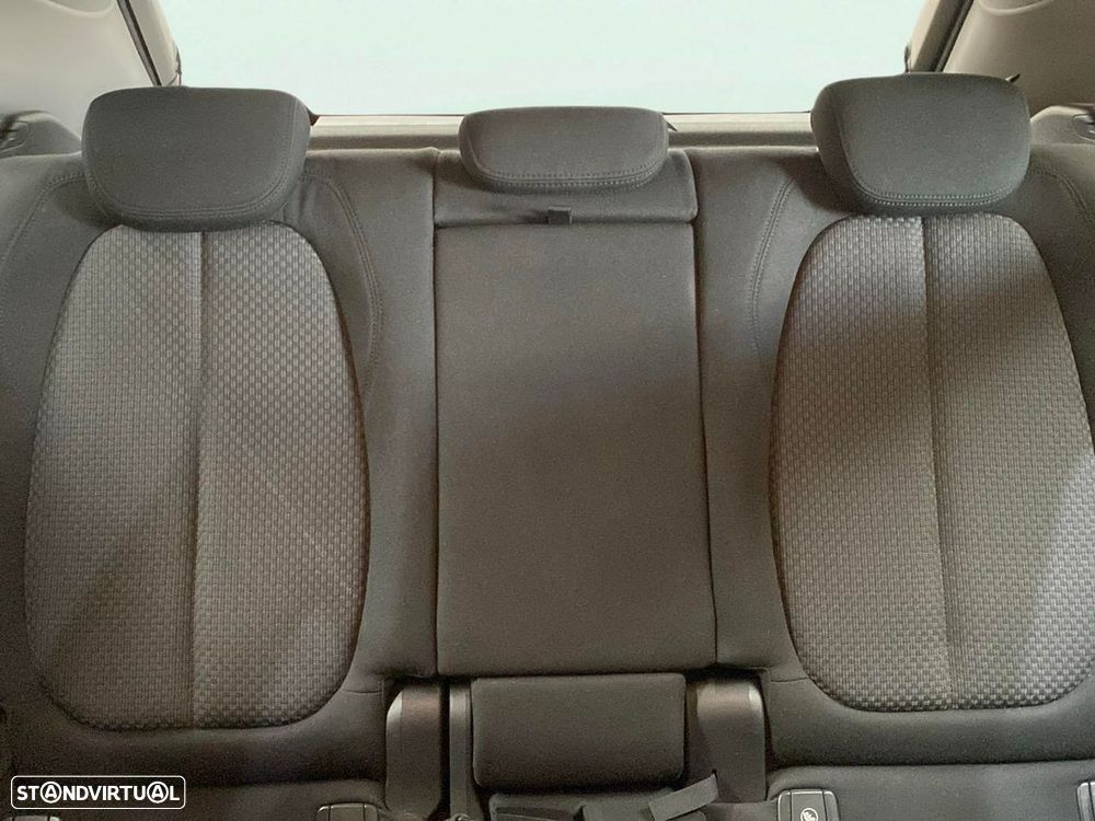 BMW 225xe Active Tourer Advantage - 18