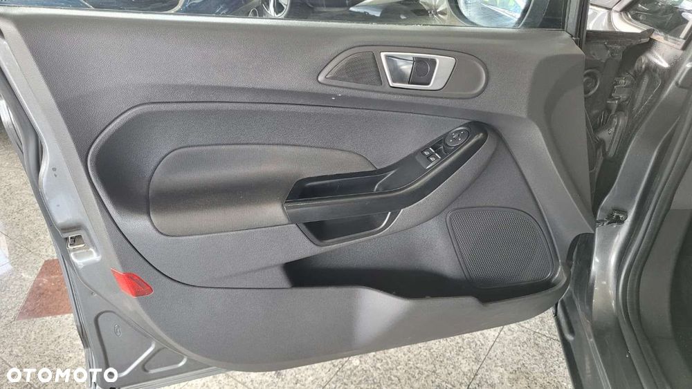 Ford Fiesta - 16