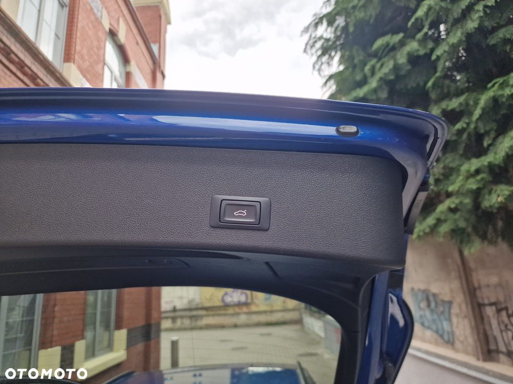 Audi A4 Avant 2.0 TDI quattro - 30