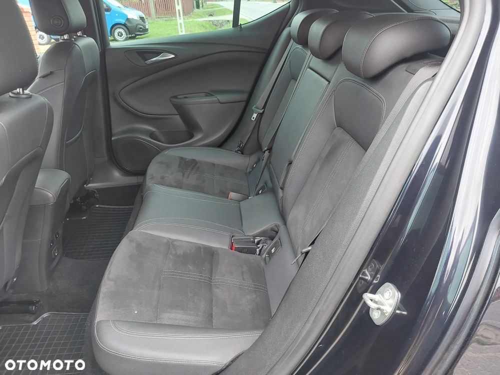 Opel Astra 1.4 Turbo Edition - 22