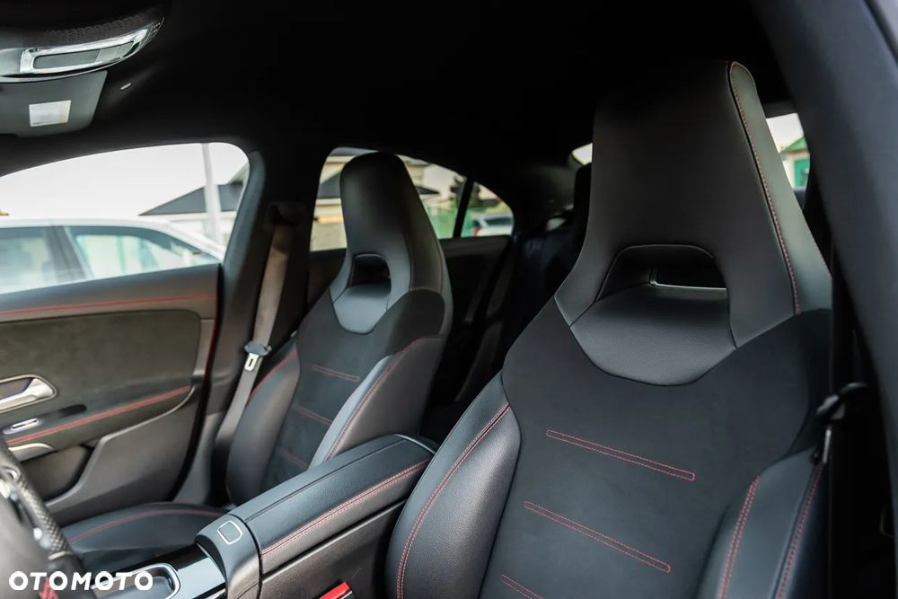 Mercedes-Benz CLA - 22