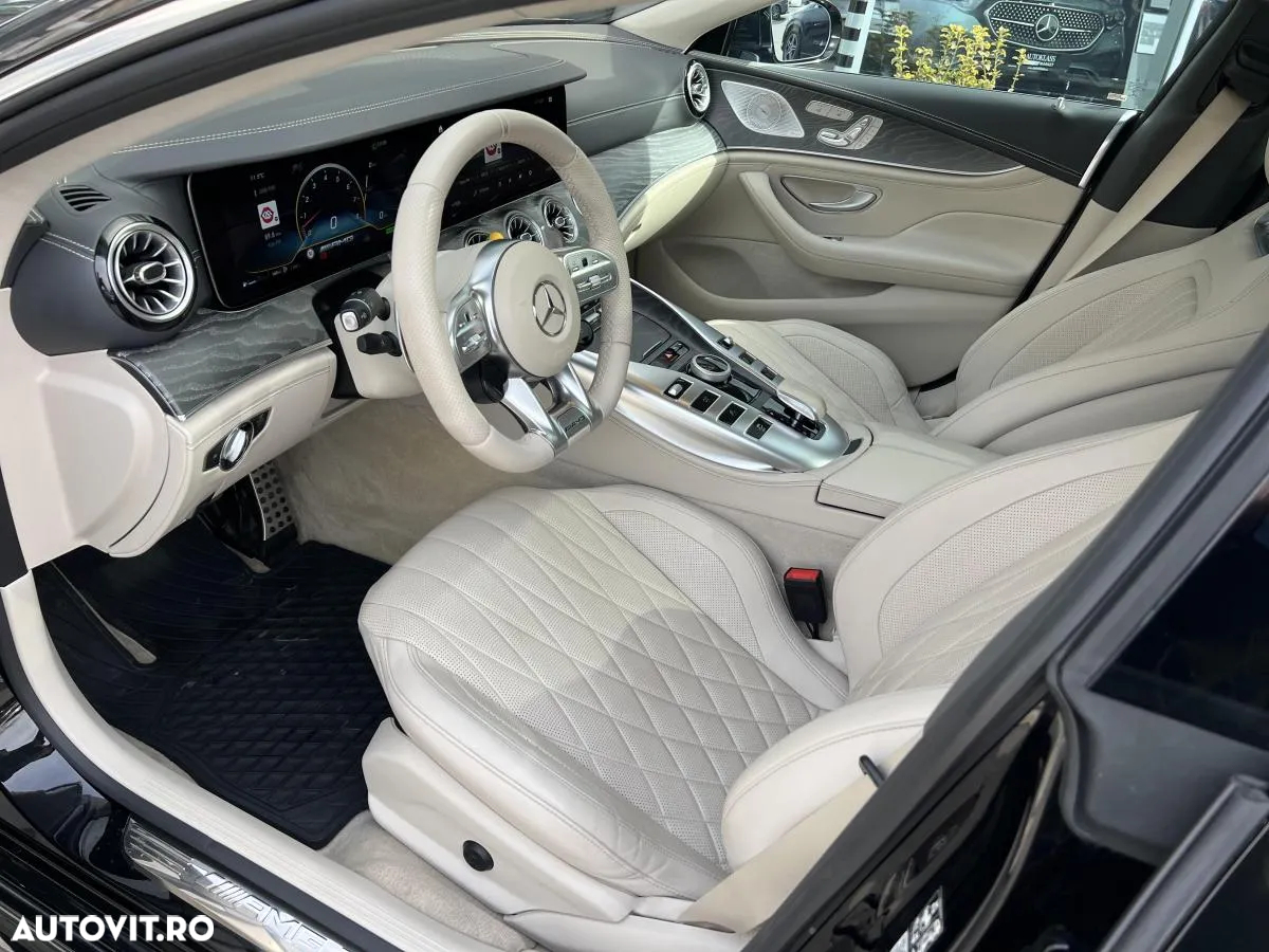 Mercedes-Benz AMG GT 53 4MATIC+ MHEV - 11