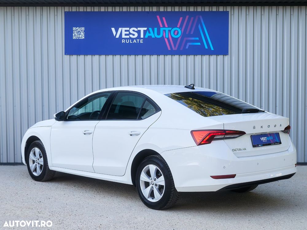 Skoda Octavia 2.0 TDI DSG Ambition - 4