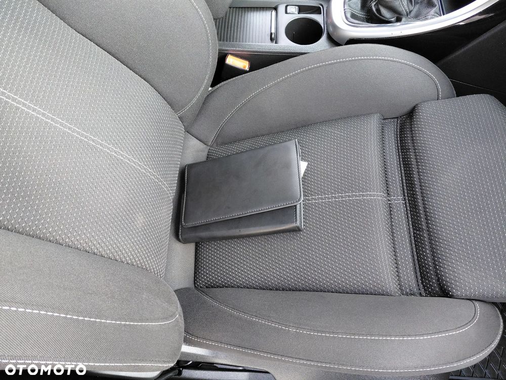 Opel Astra 1.4 Turbo - 16