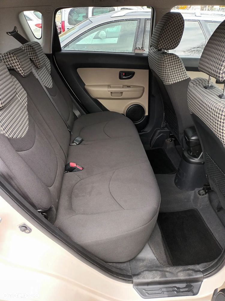 Kia Soul 1.6 XL - 10
