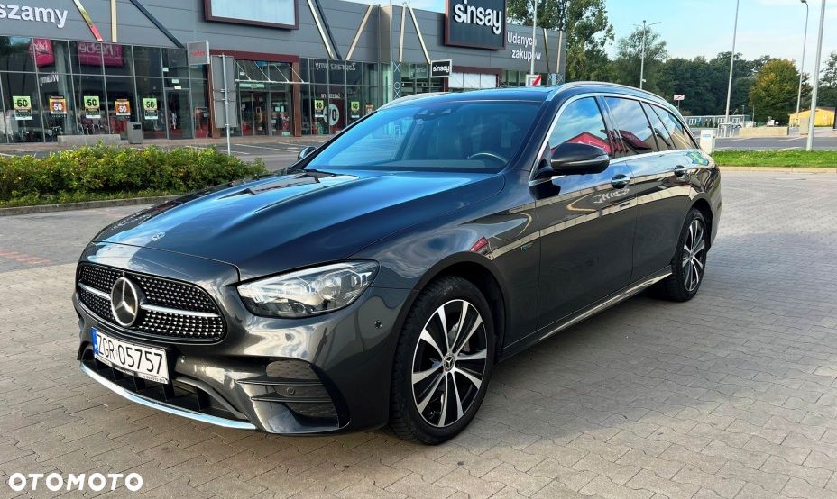 Mercedes-Benz Klasa E 300 de 4Matic 9G-TRONIC AMG Line - 5