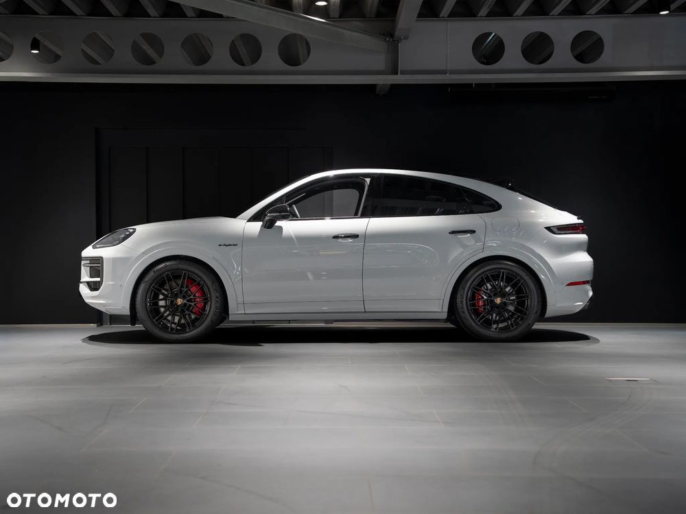 Porsche Cayenne S E-Hybrid PHEV - 2