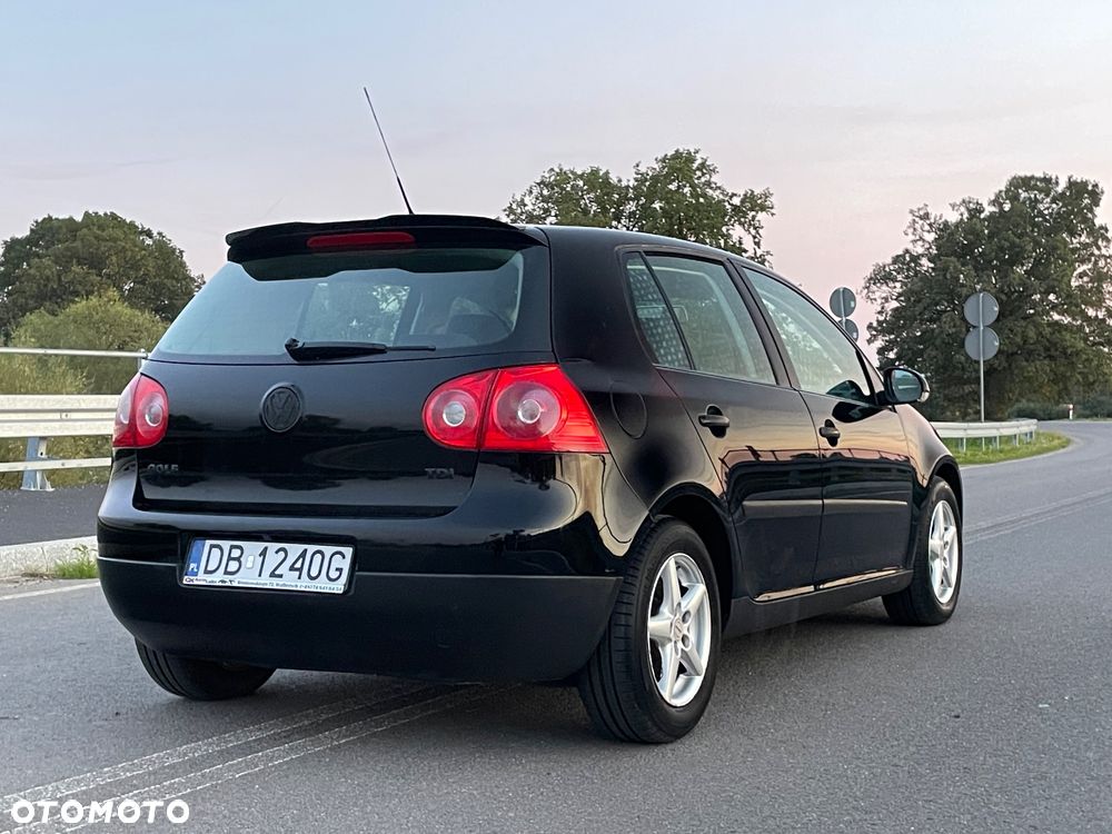 Volkswagen Golf - 4