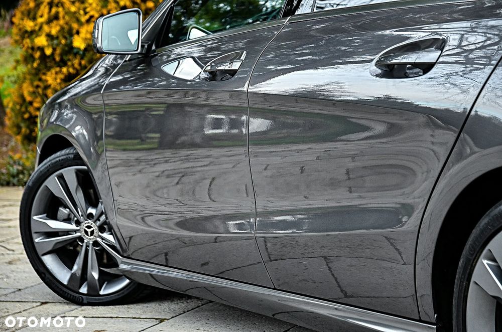 Mercedes-Benz CLA 200 7G-DCT UrbanStyle Edition - 18