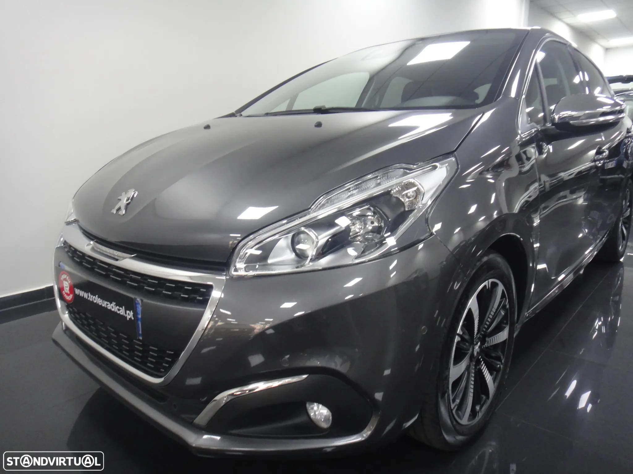 Peugeot 208 PureTech 110 Stop & Start Tech Edition - 4