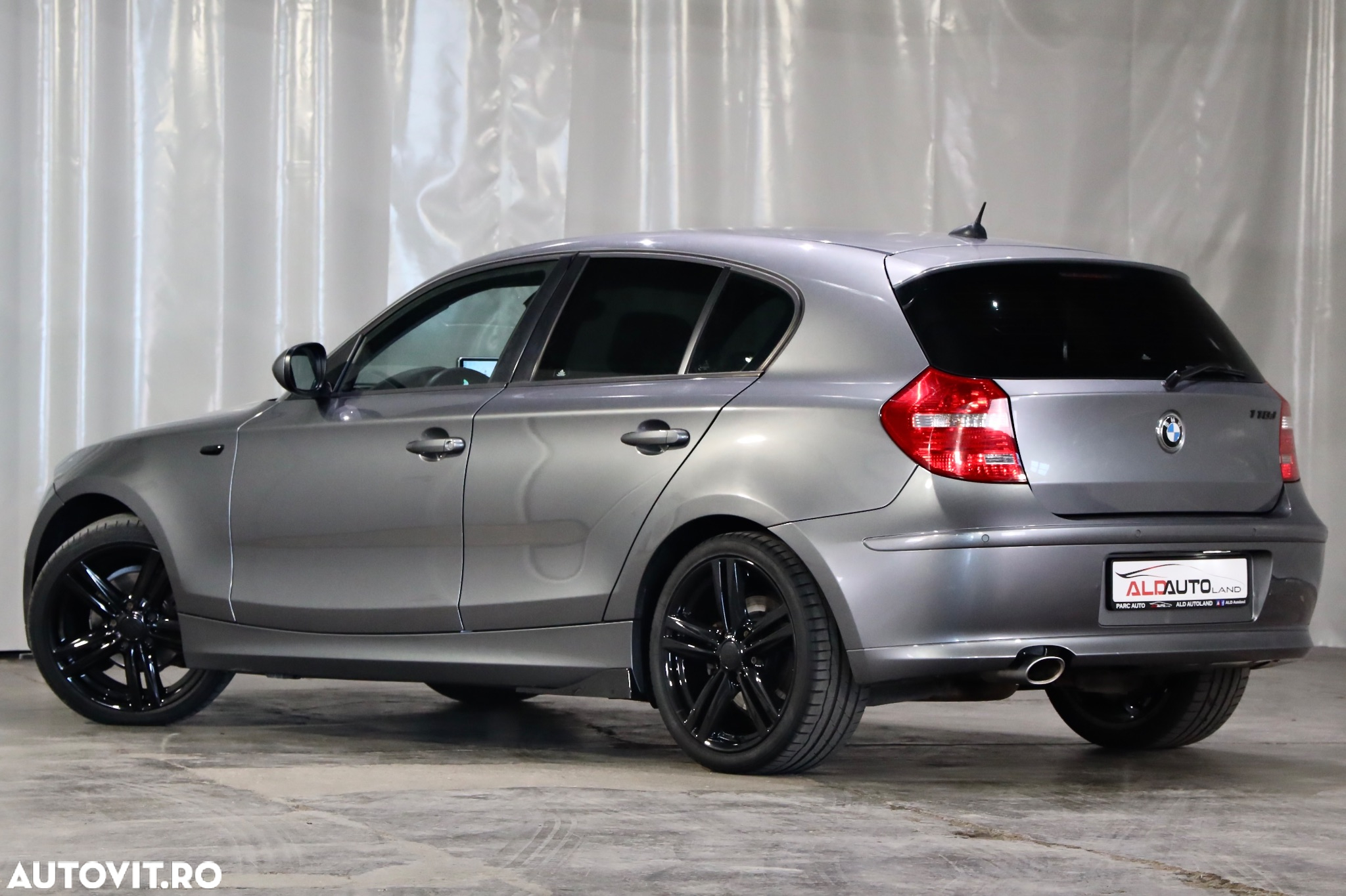 BMW Seria 1 118d - 4